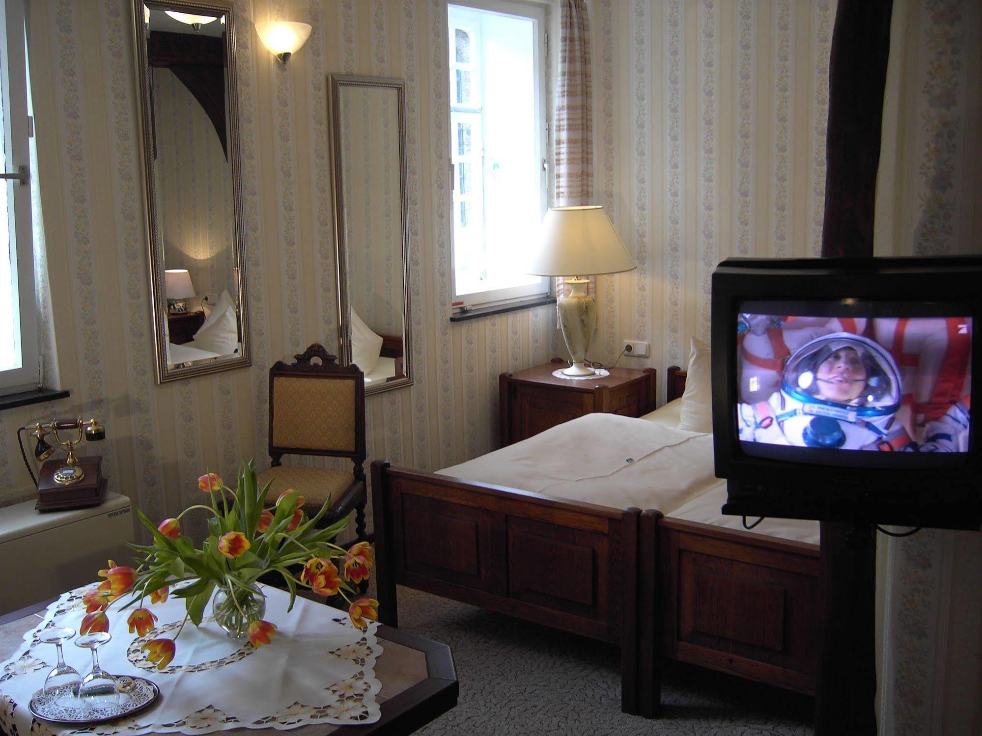 Hotel Graf Rolshausen Monschau Ngoại thất bức ảnh